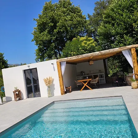 A Gravona Apartment *