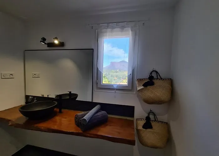 A Gravona Apartment *